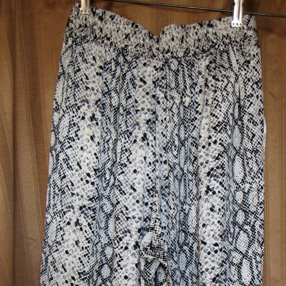 Good American Women’s Pants Snake Size 1 ,Wide Leg.Satin - Picture 5 of 9